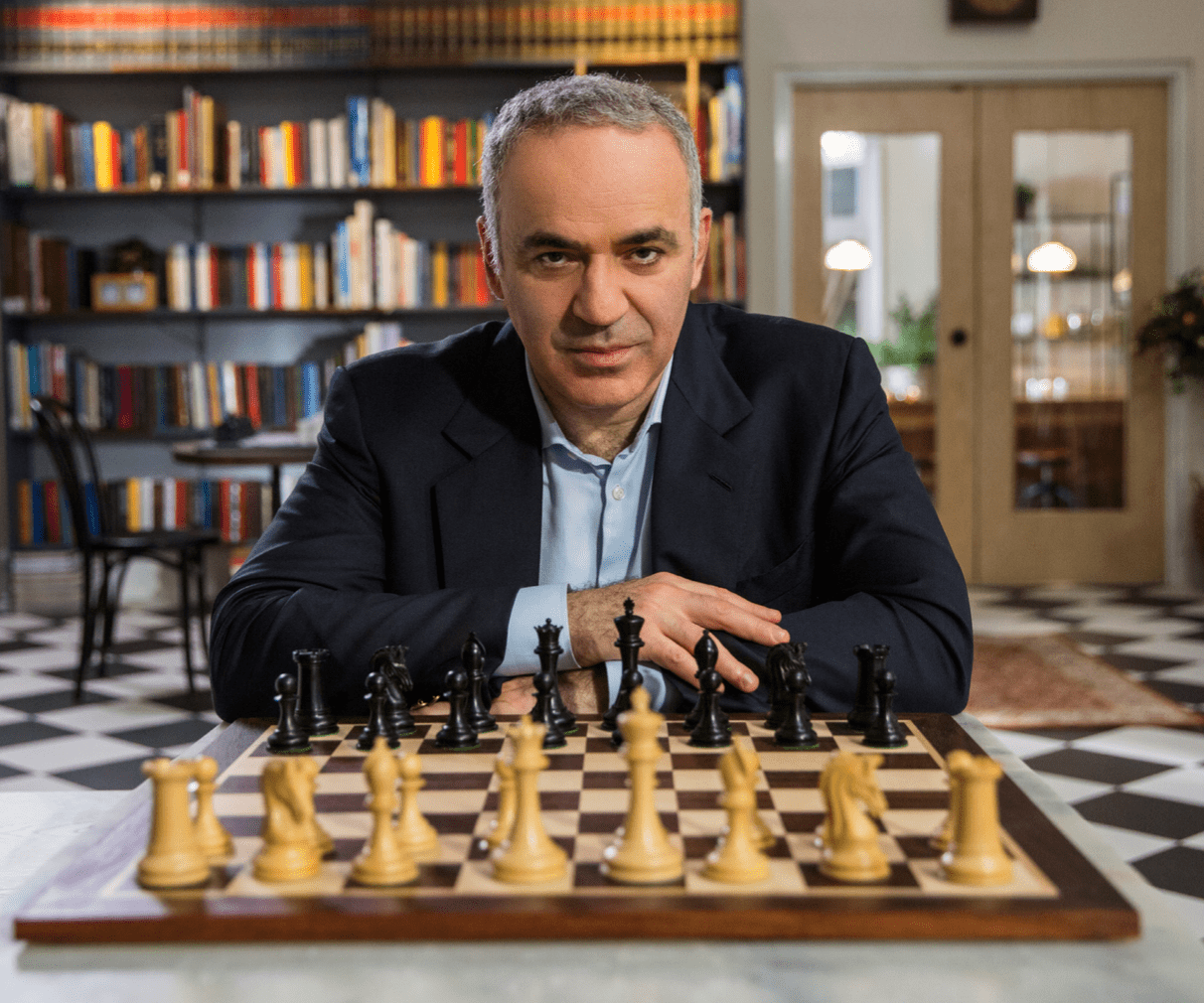 Garry Kasparov Masterclass Review - start spelet