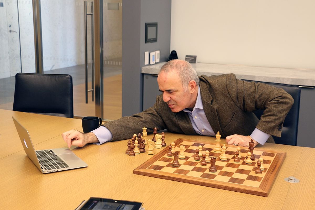 Garry Kasparov Masterclass Review - Guarda le tue mosse