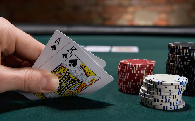 Clear poker instruction for beginners and experienced players